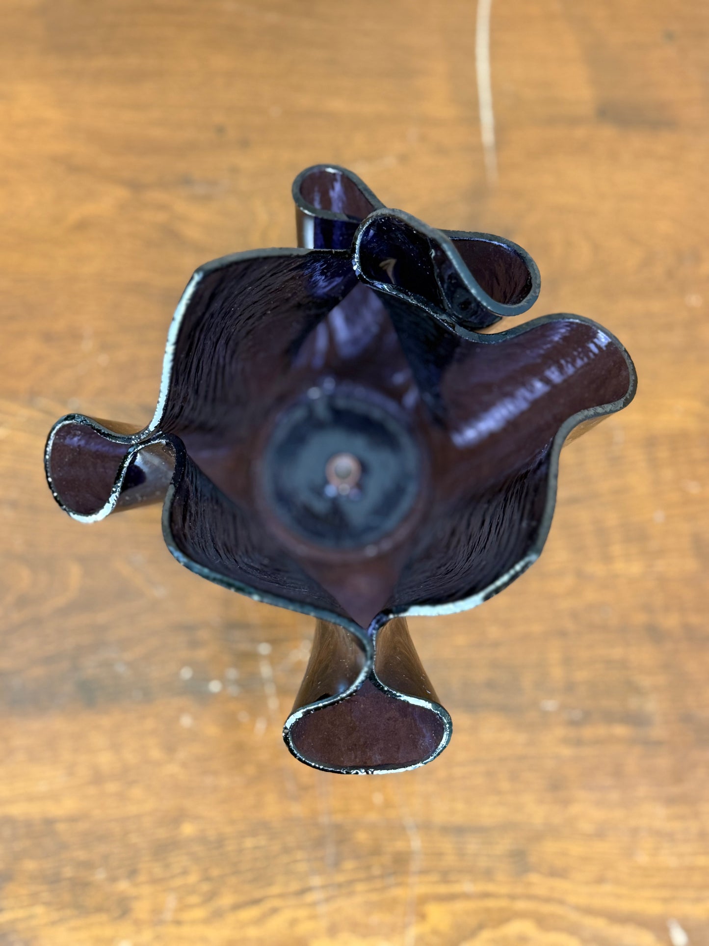 Amethyst Handkerchief Vase (1960's-1980's)