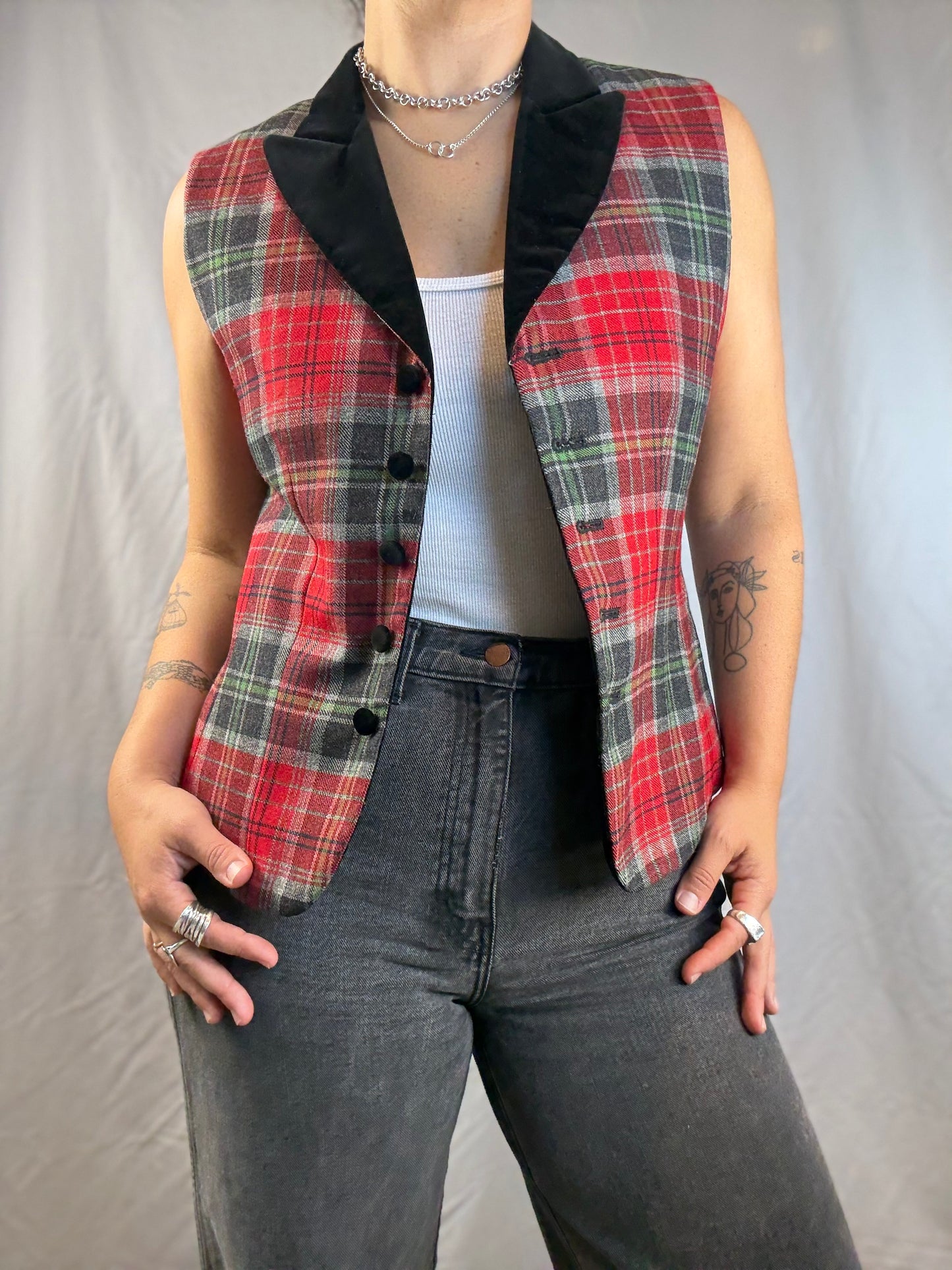 Rafaella 100% Wool Plaid Vest with Velvet Collar (1990's)